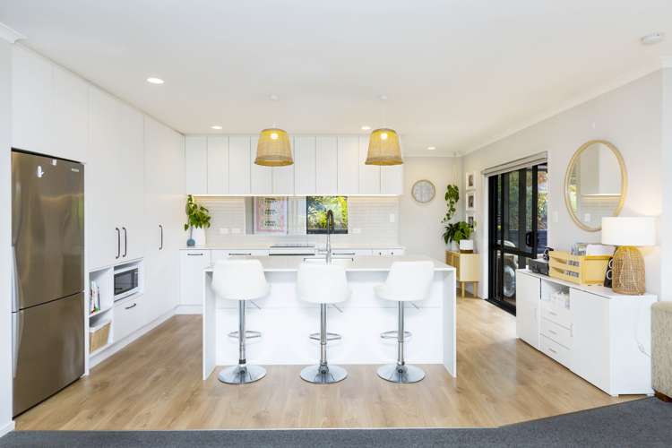 23 Percy Kinsman Crescent Riverstone Terraces_6