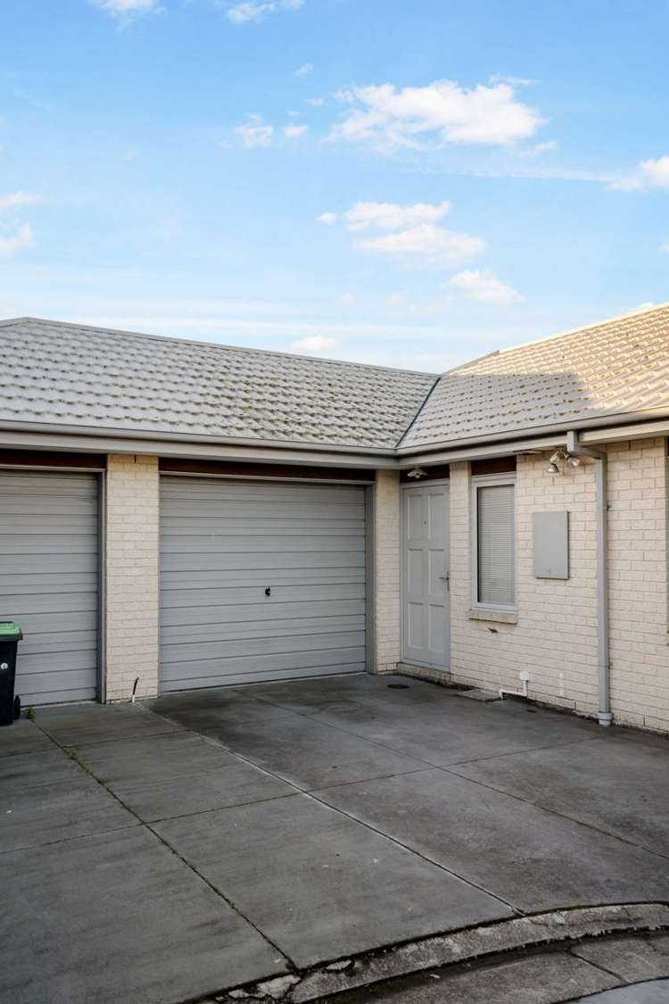 8/10 Collins Street_0