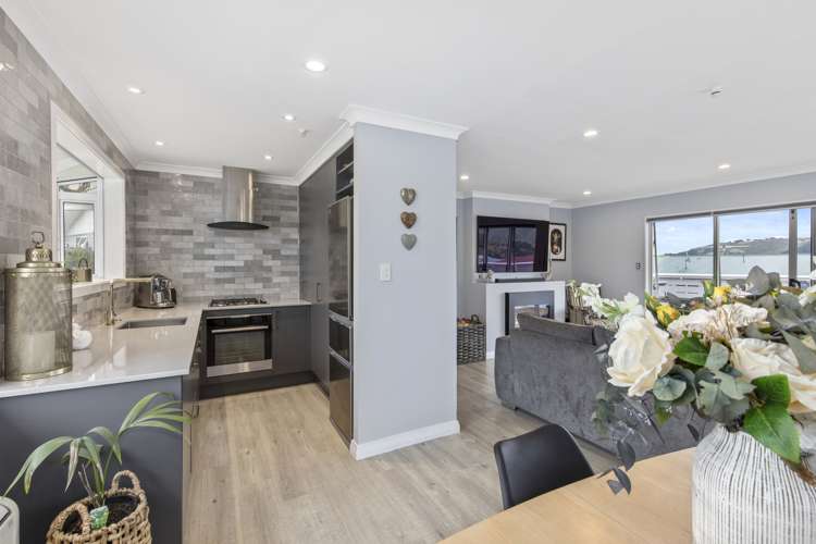 12 Mossburn Grove Kelson_1