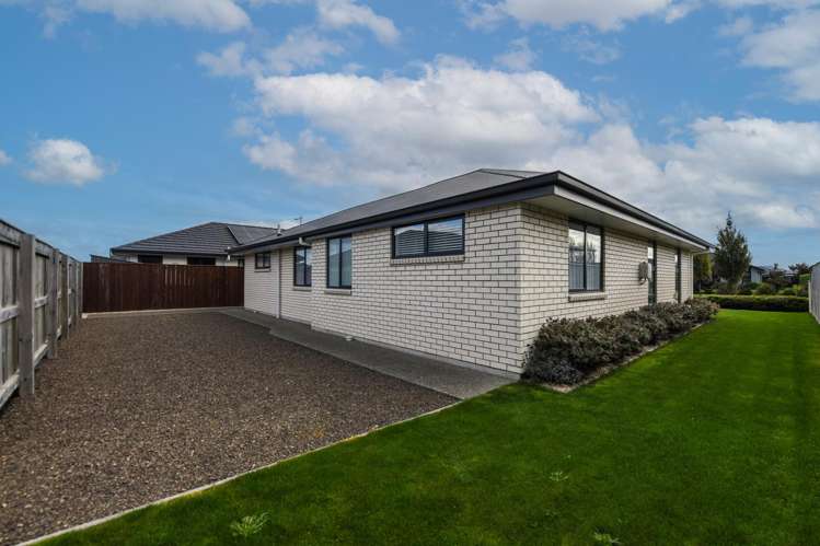 35 Berryfield Drive Richmond_13