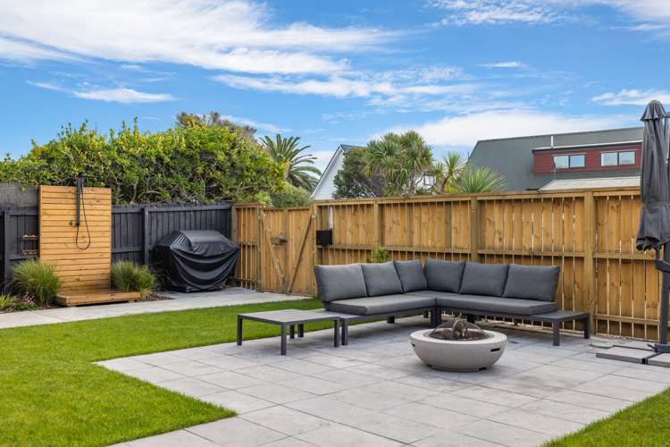 2/2 Mermaid Place Southshore_27