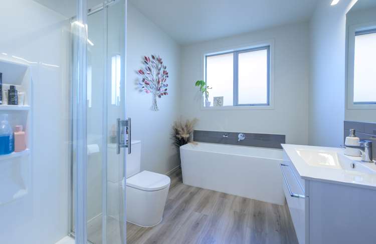 10 Woodley Road Richmond_12