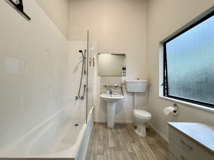 59 Warner Park Avenue Laingholm_17