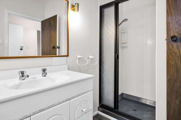 330B South Road Hawera_12
