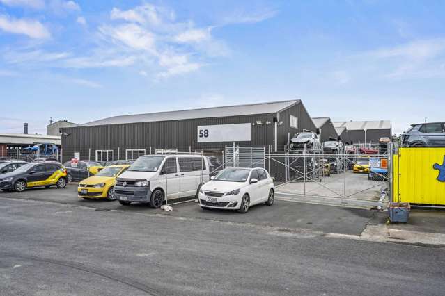 58 and 60 Firth Street Drury_4