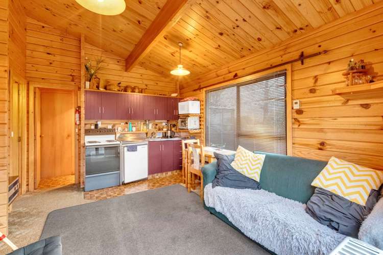 39 Newburn Street Waikaia_18