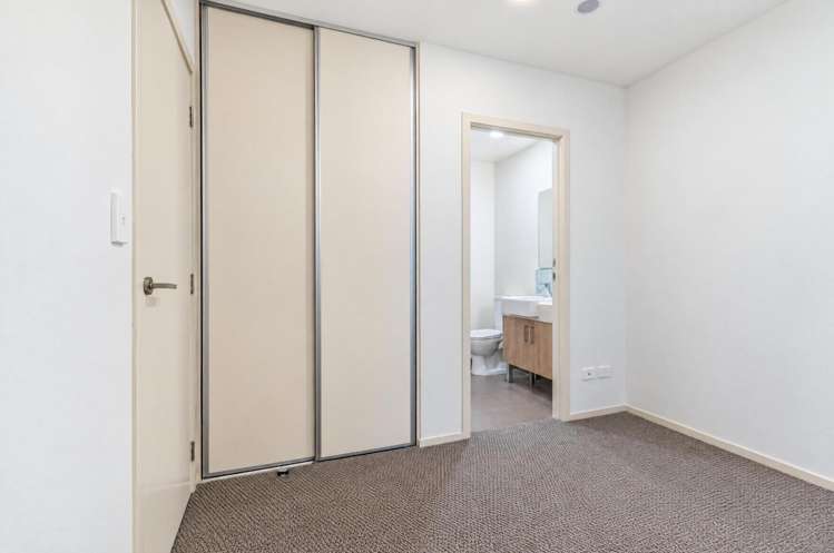 127/4 Wagener Place 1727_11
