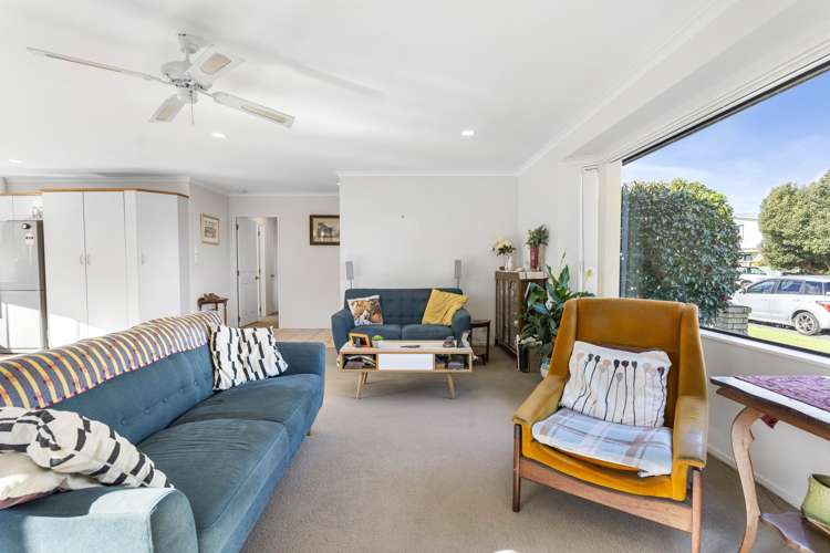 2 Hazards Road Manurewa_14