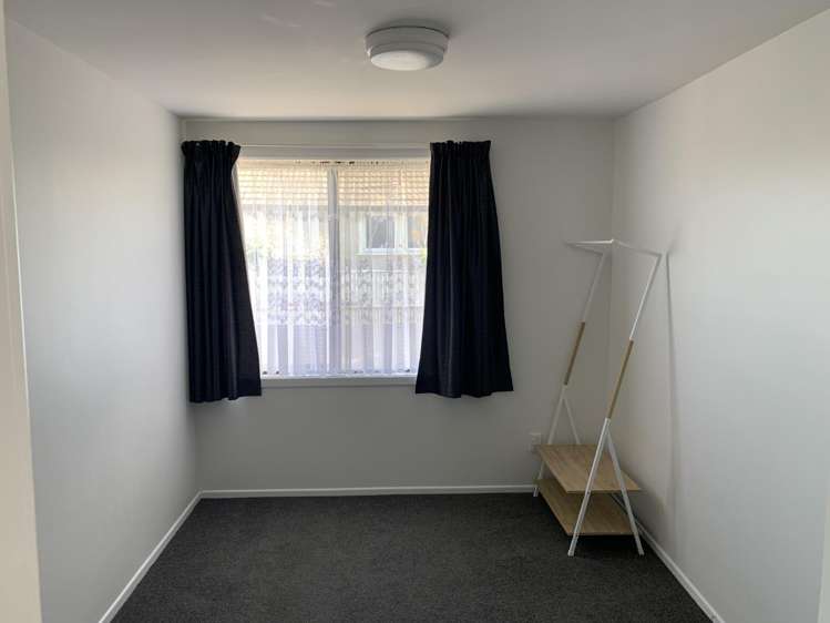 1212 Cunningham Crescent Mayfair_4