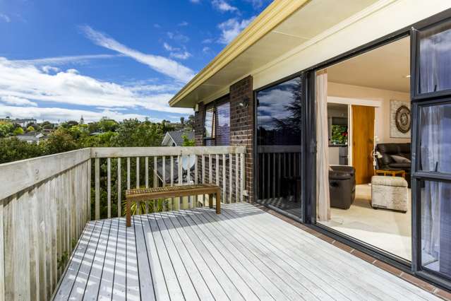 11 Serrata Place Browns Bay_3