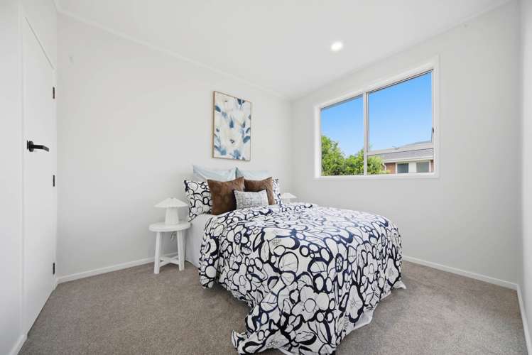 99 Riverpark Crescent Henderson_22