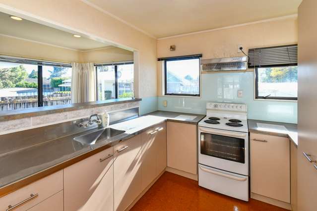 2/10 Oregon Place Papakura_4