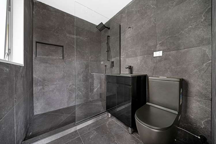 13 San Martin Place Goodwood Heights_38