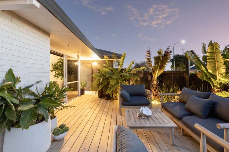 46 Ocean Crest Papamoa_5