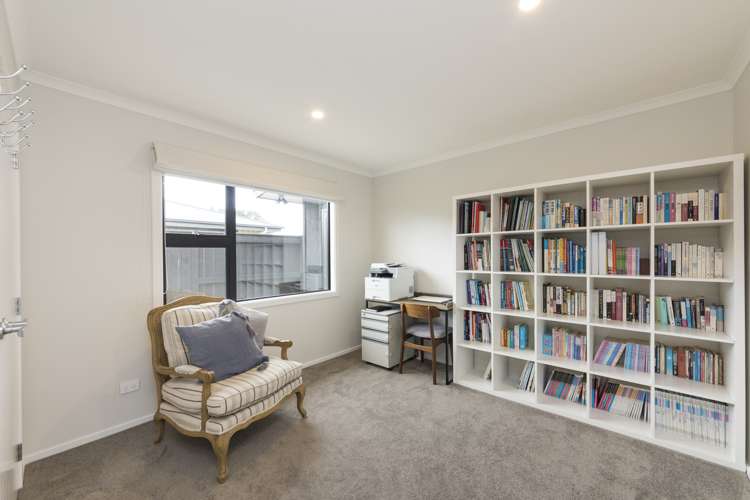 1 Serenity Crescent Kelvin Grove_21
