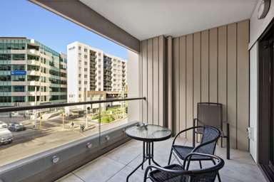 204/41 Beach Road_1