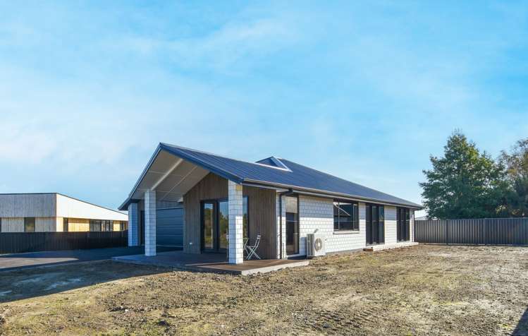 44 Constitution Avenue Milton_20