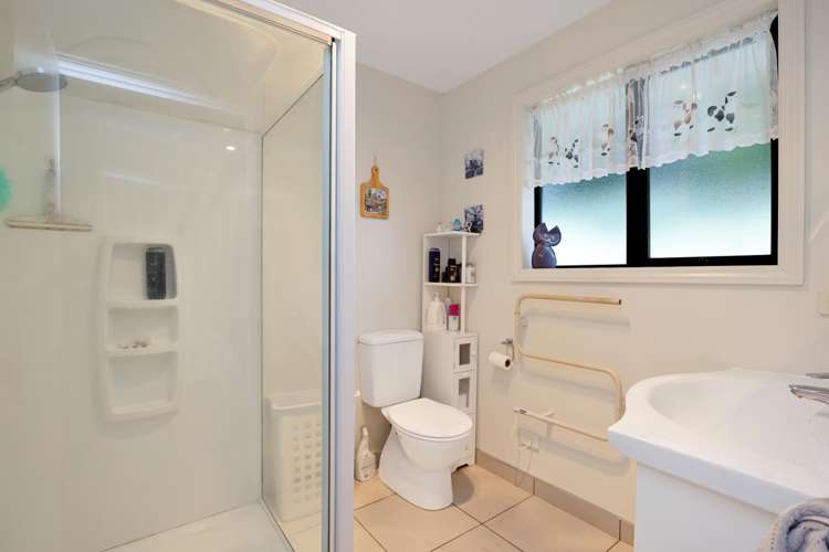 22B Charles Street Allenton_26