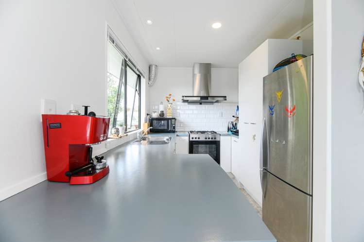 2/3 Sheridan Drive New Lynn_13