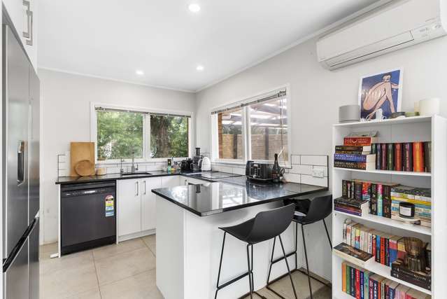 2/30 Diana Drive Glenfield_4