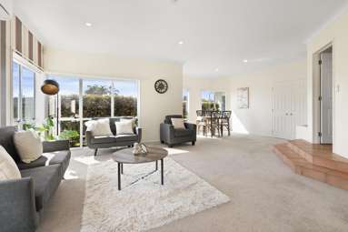 6 Aristoy Close_2