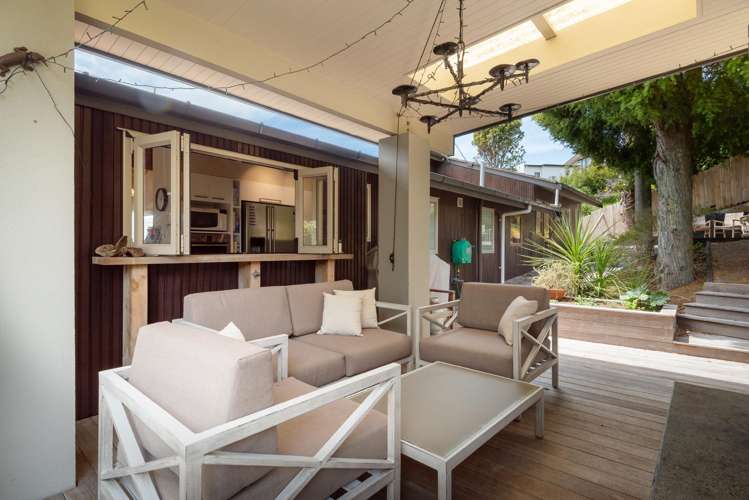 22 Surville Place Mairangi Bay_8