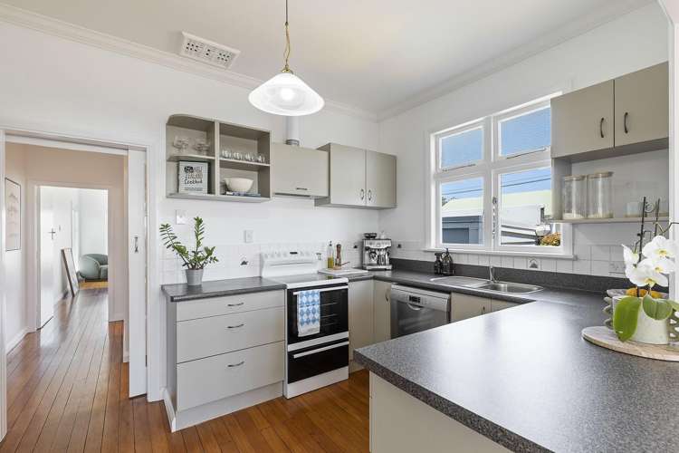 40 Tukapa Street Westown_10