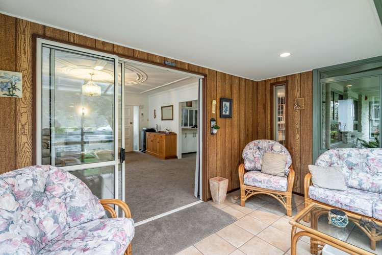 259 Queens Drive Windsor_11