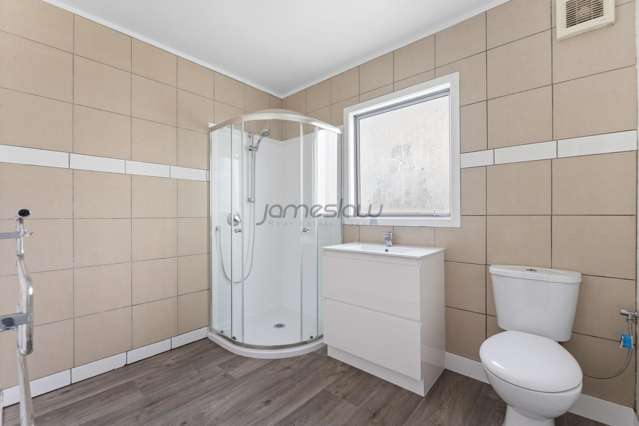 44 Chippendale Crescent Birkdale_2