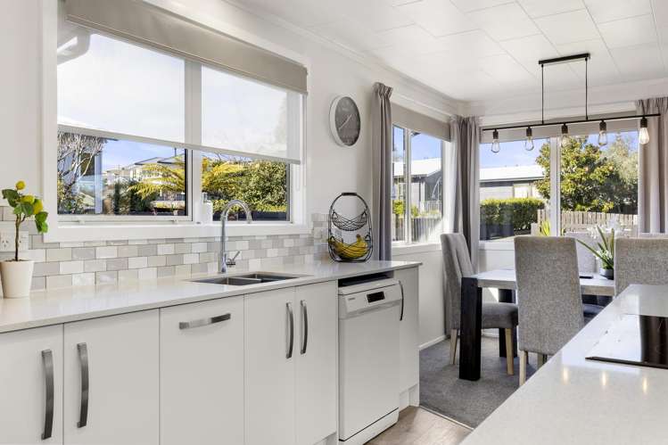 19 Holland Grove Richmond Heights_11