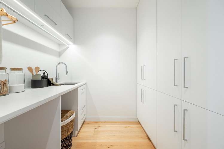 13/423-427 Beach Road Mairangi Bay_9