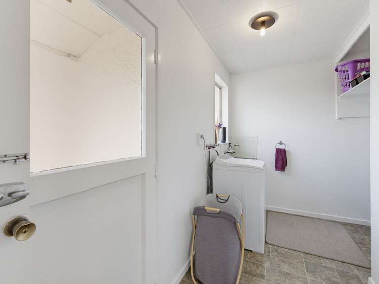 263 Main Street Mataura_23