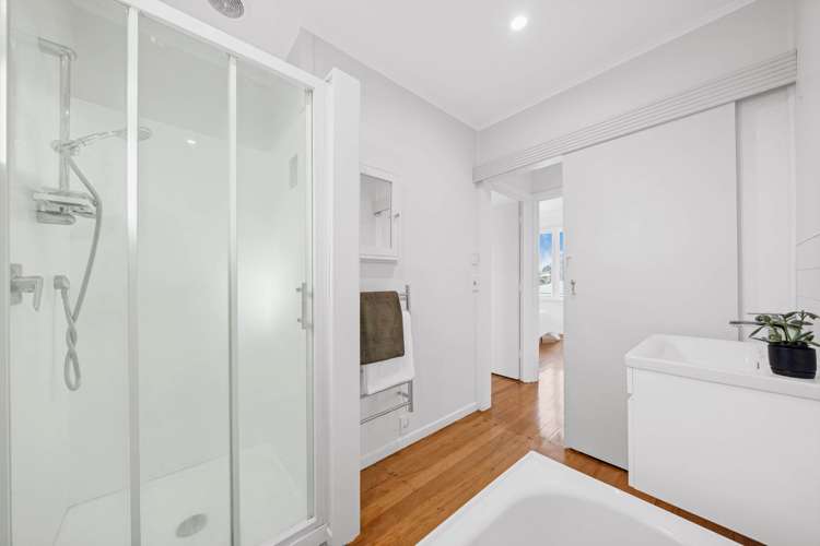 1602A Great North Road Waterview_15