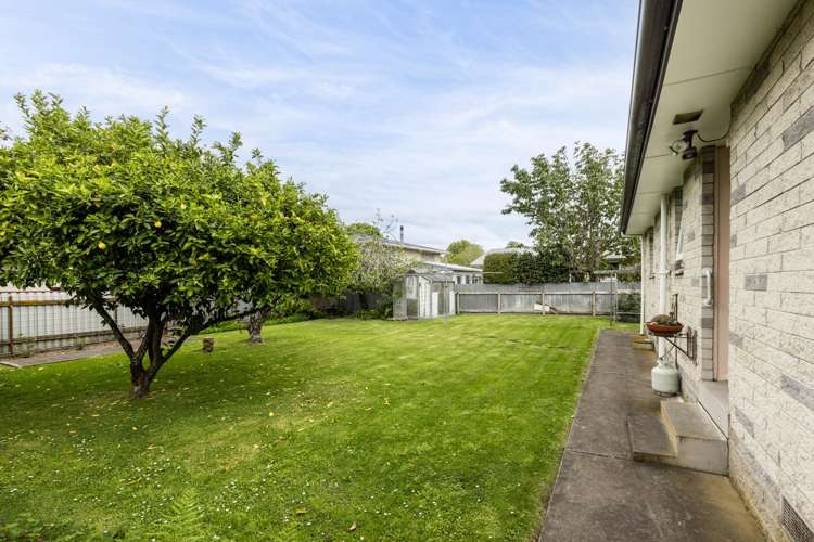 502 Hart Place Frimley_6