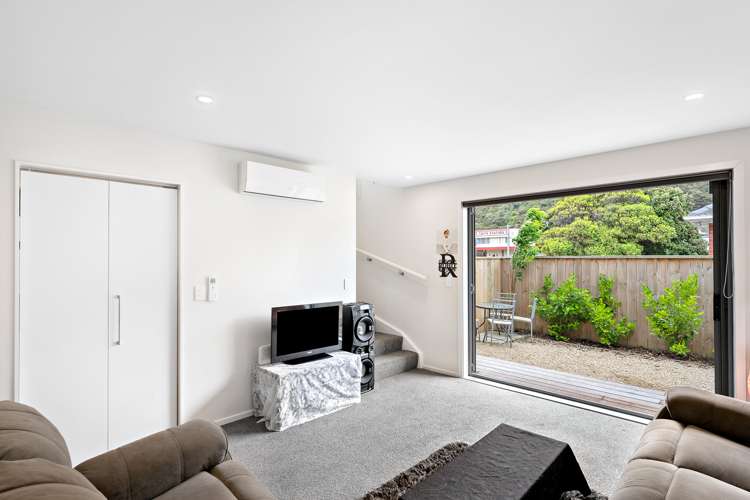 2/5 Taine Street Taita_7