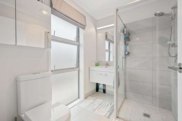 14 Poutawa Lane Clarks Beach_16