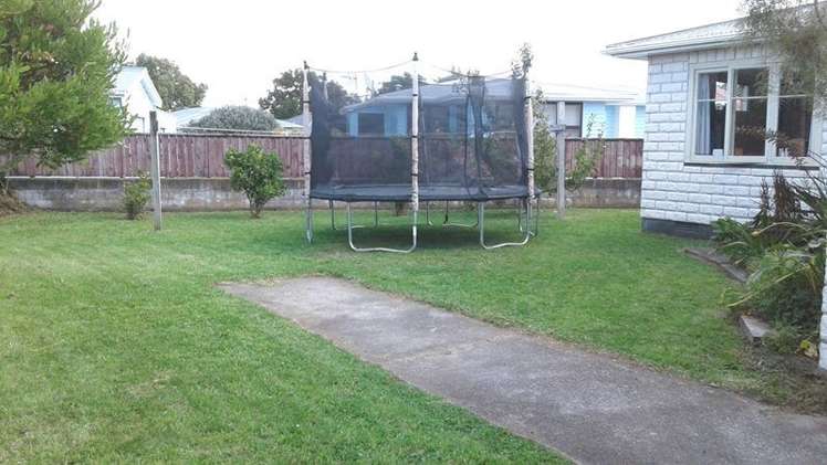 5 Eden Place Feilding_19