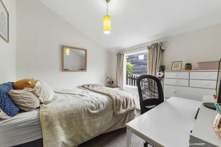 5/33 Halswater Drive Churton Park_6