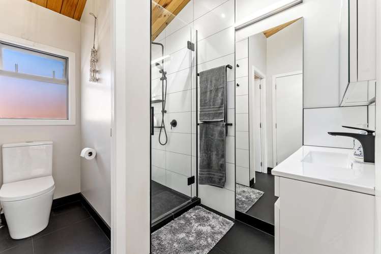 54 Waiwera Road Waiwera_11