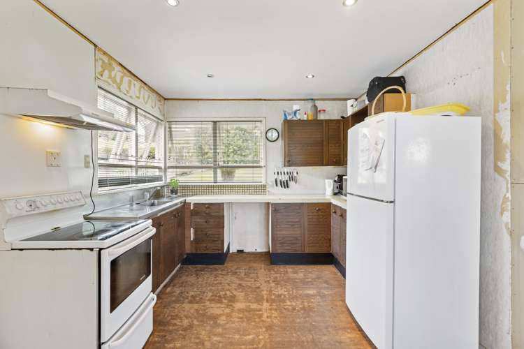 6 Hutchinsons Road Bucklands Beach_6