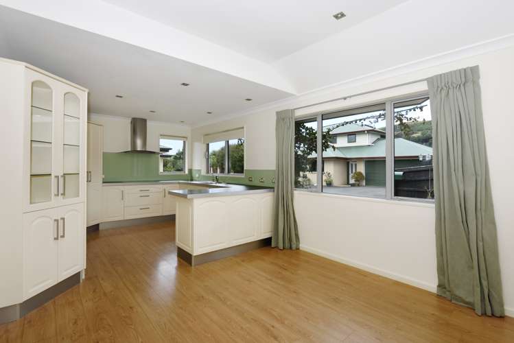 2 Cambria Gardens The Wood_26