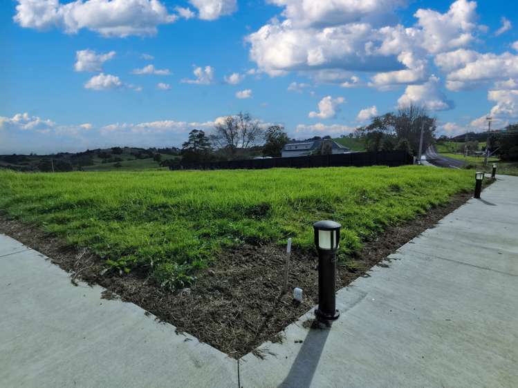 11 Manaaki Circle Paparoa_4