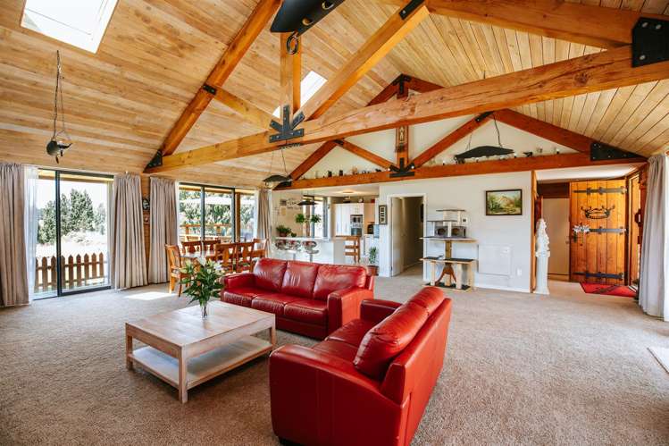 17 Balneaves Lane Albert Town_13