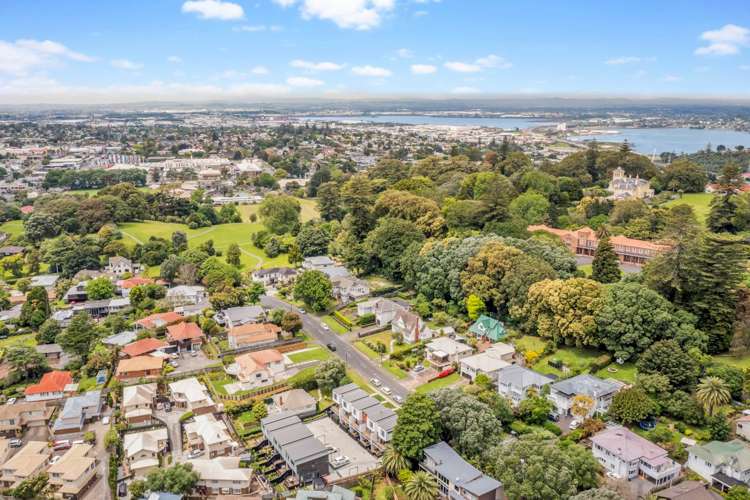 1 Mah Lane Hillsborough_19