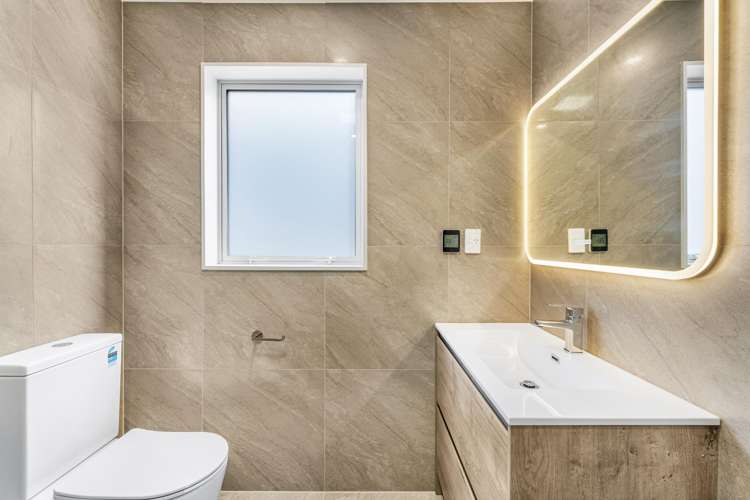 7 Hiki Street Hobsonville_10