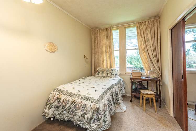 256 No 2 Line Okoia_13