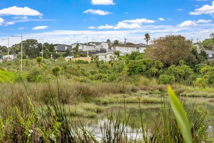 1088 Beach Road Torbay_11