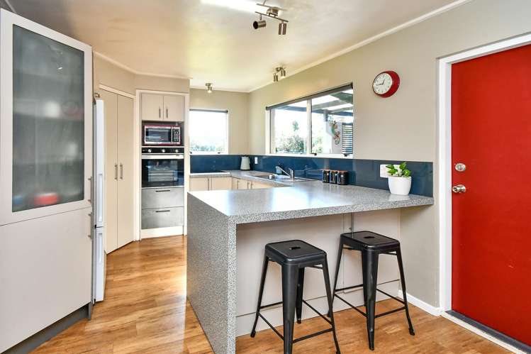 24 Magnolia Avenue Opaheke_6