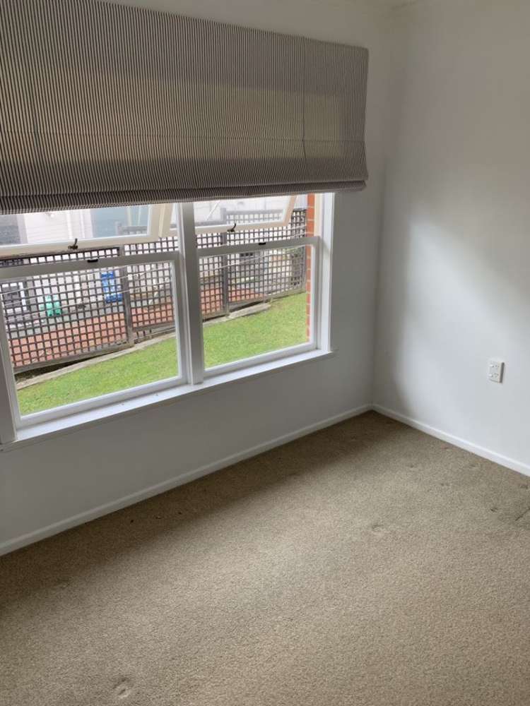 1/5 Whitby Crescent Mairangi Bay_8