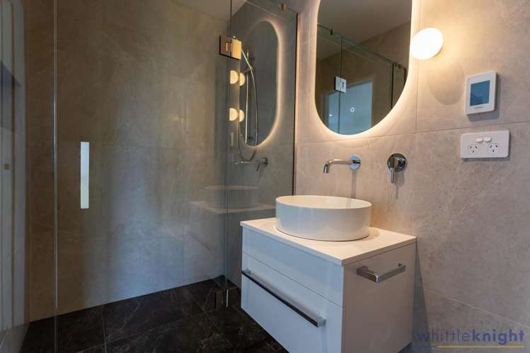 2/11 Carlton Mill Road Merivale_23